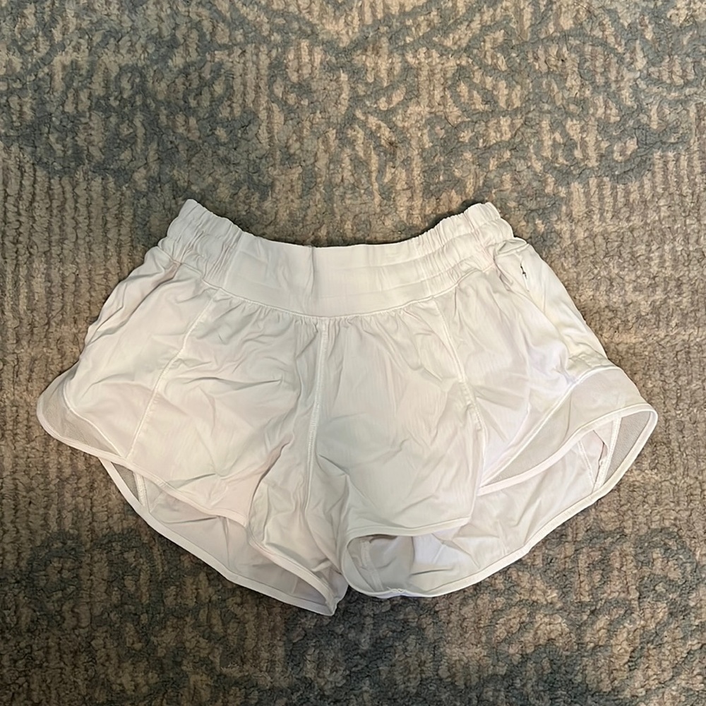 Lululemon - Hotty toddy running shorts